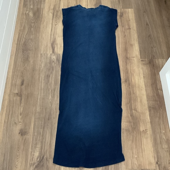 Gap Dress. Size XS - Picture 2 of 6